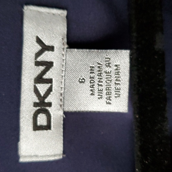 DKNY-Navy sleeveless dress: Size 6. Black&Navy weave pattern. - Picture 5 of 6